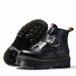 Heart Buckle Boots: Y2K Fashion Meets Coquette Style for Aesthetic Outfits