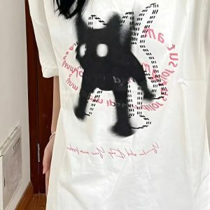 Shaking Cat Tee - Y2K Fashion, Coquette Style, Aesthetic Outfits