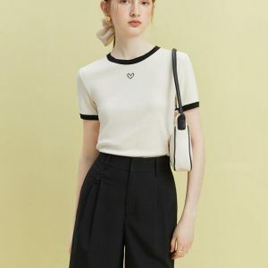 Y2K Coquette Soft Heart Tee - Aesthetic Bubble Skirt Outfit Essential