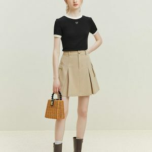 Y2K Coquette Soft Heart Tee - Aesthetic Bubble Skirt Outfit Essential