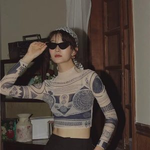 Y2K Fashion Crop Top: Dark Coquette Aesthetic with Ancient Egyptian Symbol