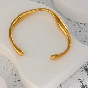 Y2K Fashion Gold Bangle Bracelet - Coquette & Acubi Aesthetic Jewelry