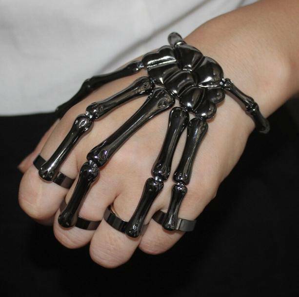 Y2K Fashion Skeleton Bones Bracelet - Dark Coquette Aesthetic Jewelry